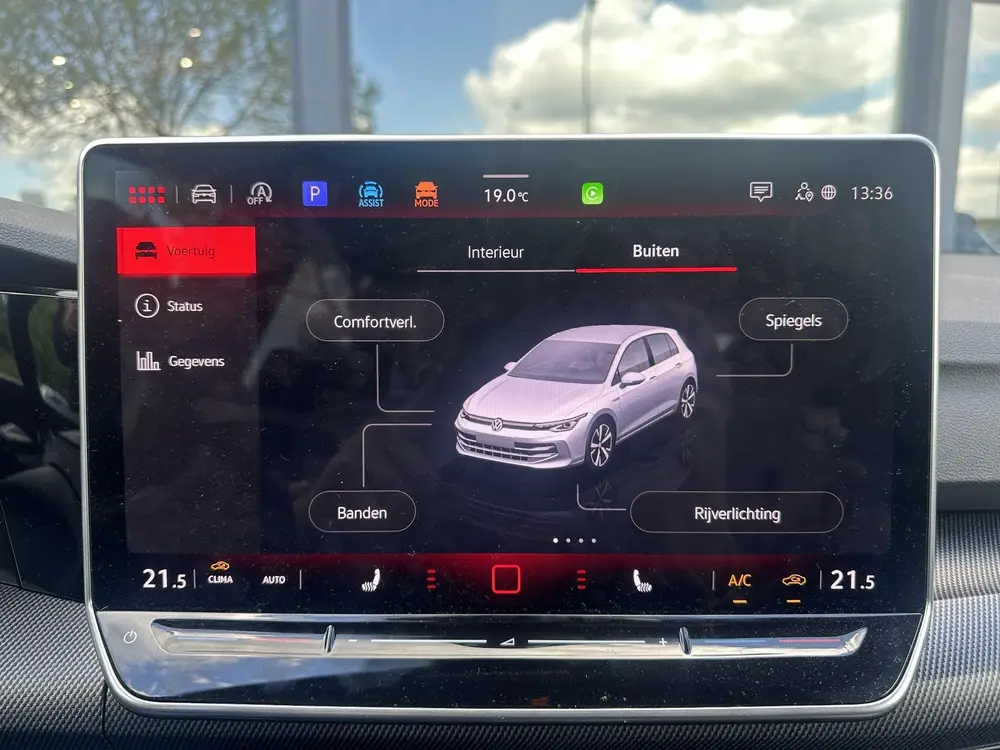 Volkswagen Golf 1.5 eTSI R-Line Edition | Automaat | Navigat uit 2025, foto 10