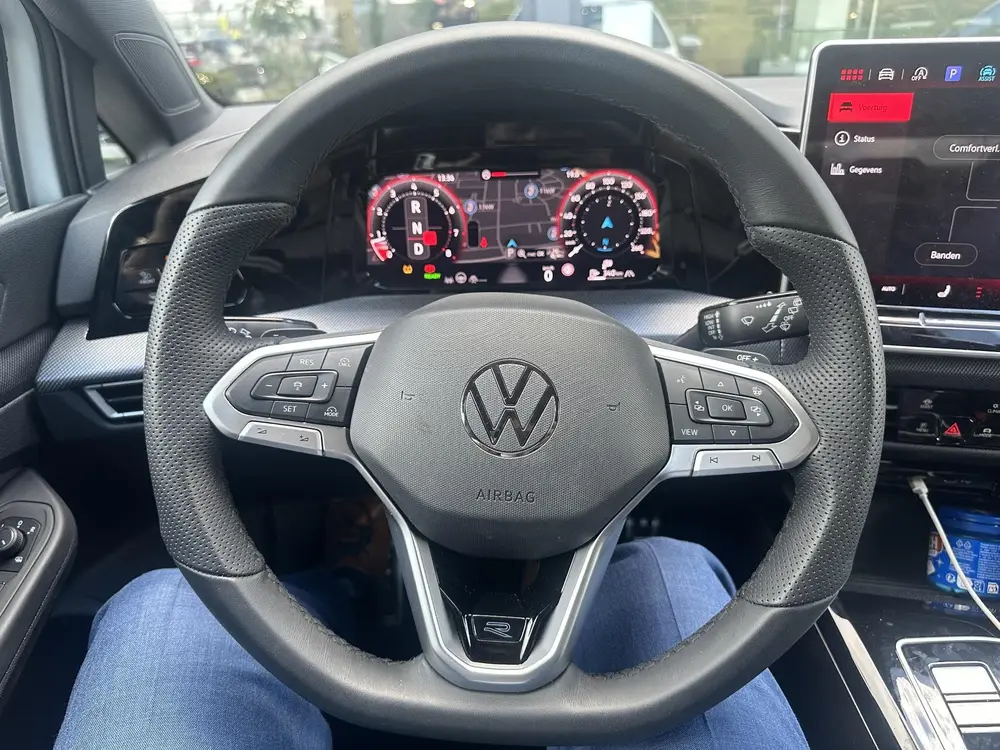 Volkswagen Golf 1.5 eTSI R-Line Edition | Automaat | Navigat uit 2025, foto 5