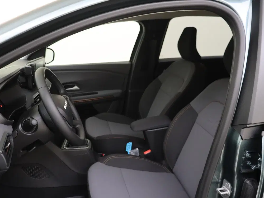 Dacia Jogger 1.6 Hybrid Extreme 7p. 140PK uit 2025, foto 14