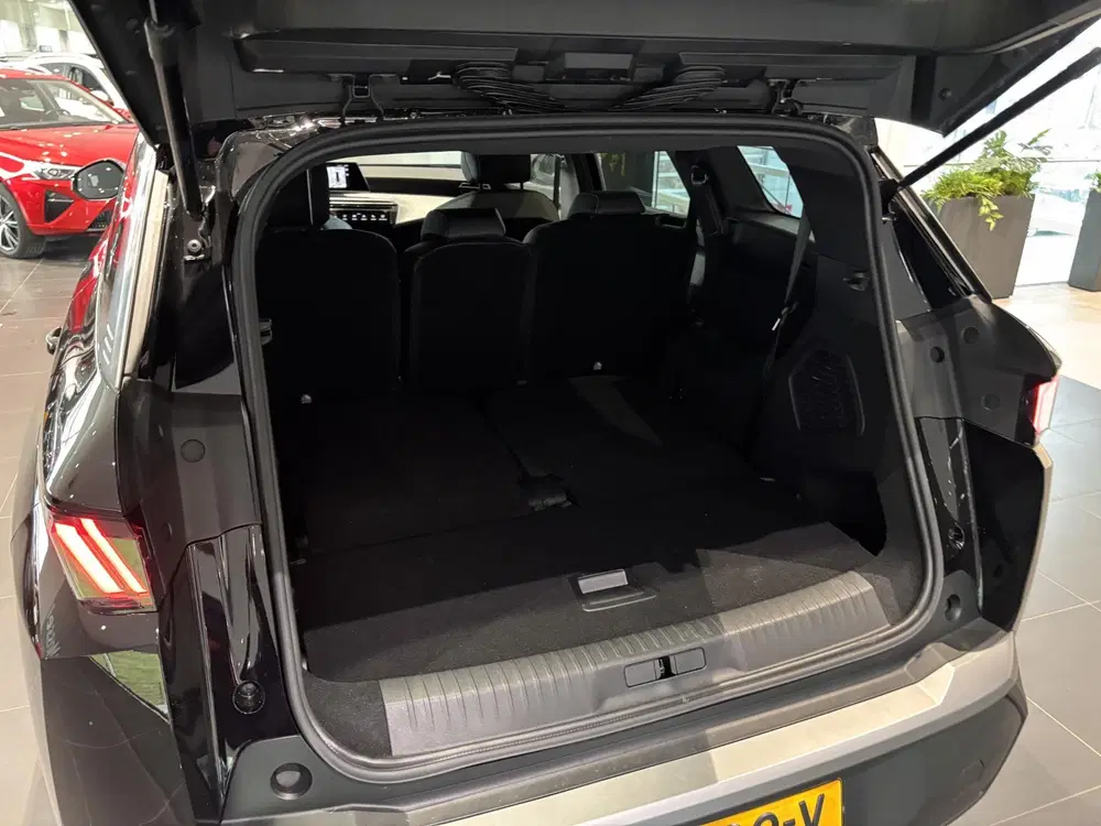 Peugeot 5008 1.2 Hybrid 145 Allure 7 zitplaatsen Automa uit 2025, foto 12