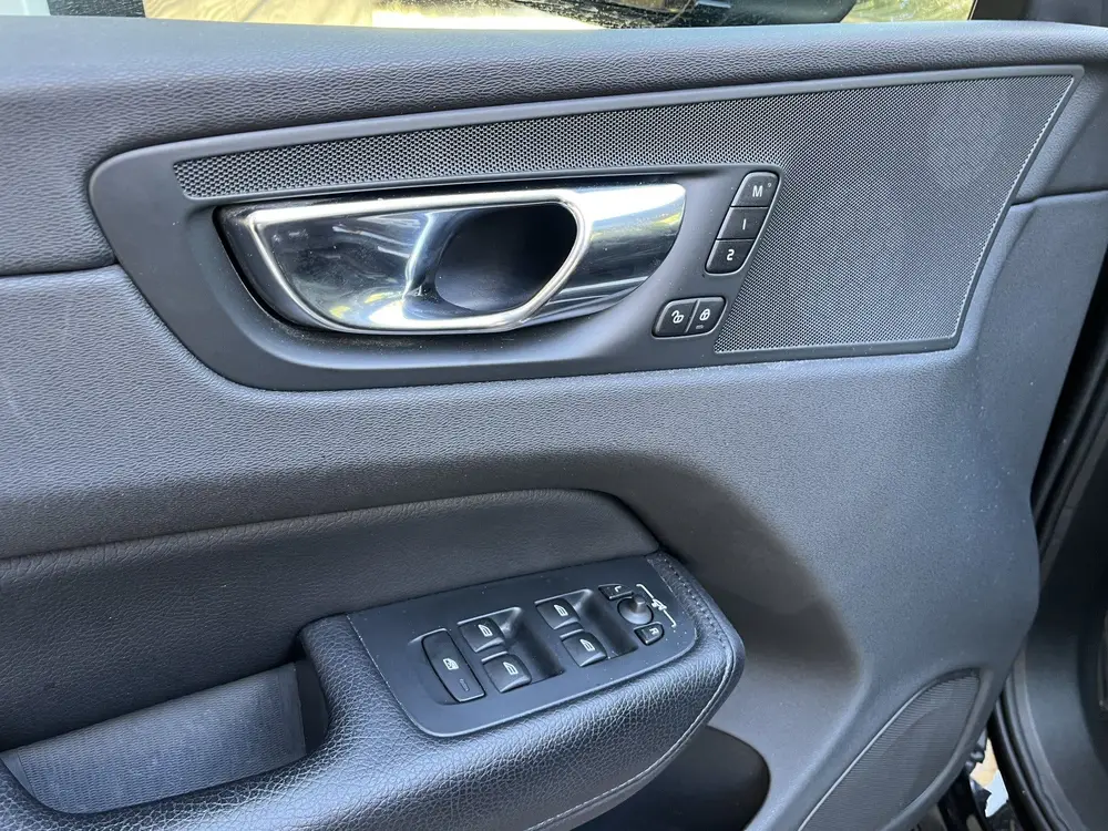 Volvo XC60 2.0 D4 Momentum Aut/Ecc/Leer/Navi/Pano (bj 2019) uit 2019, foto 10