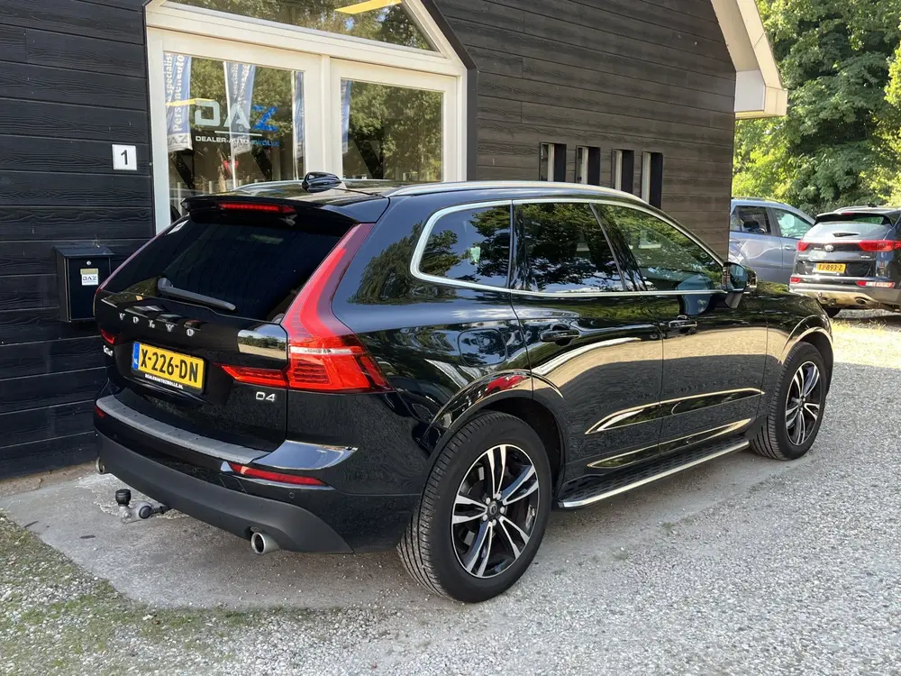 Volvo XC60 2.0 D4 Momentum Aut/Ecc/Leer/Navi/Pano (bj 2019) uit 2019, foto 3