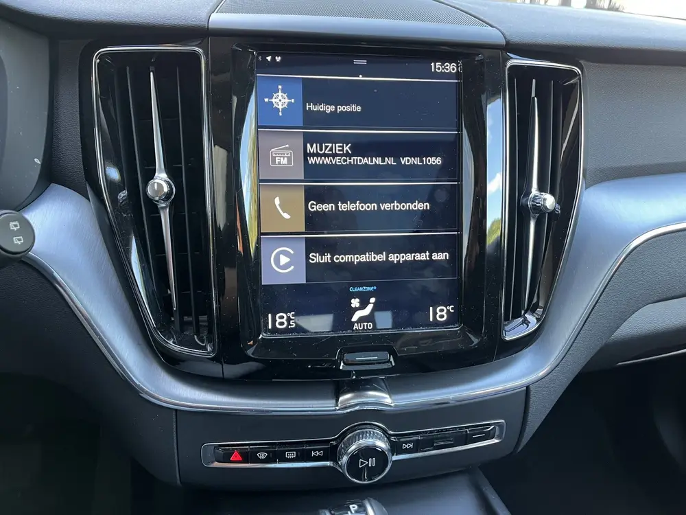 Volvo XC60 2.0 D4 Momentum Aut/Ecc/Leer/Navi/Pano (bj 2019) uit 2019, foto 7