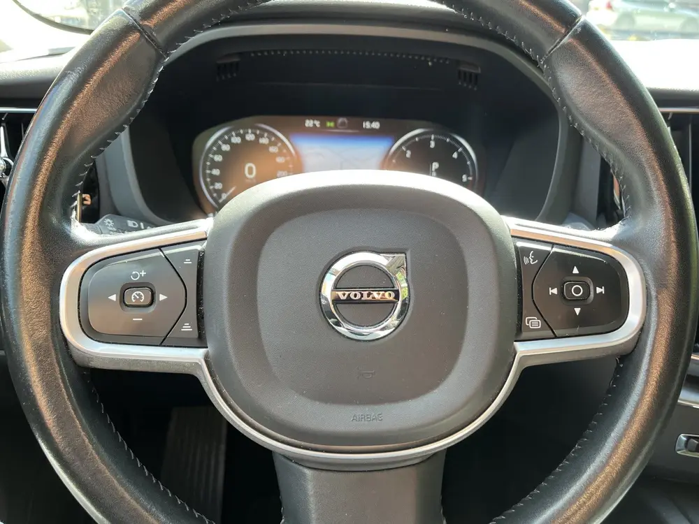 Volvo XC60 2.0 D4 Momentum Aut/Ecc/Leer/Navi/Pano (bj 2019) uit 2019, foto 9
