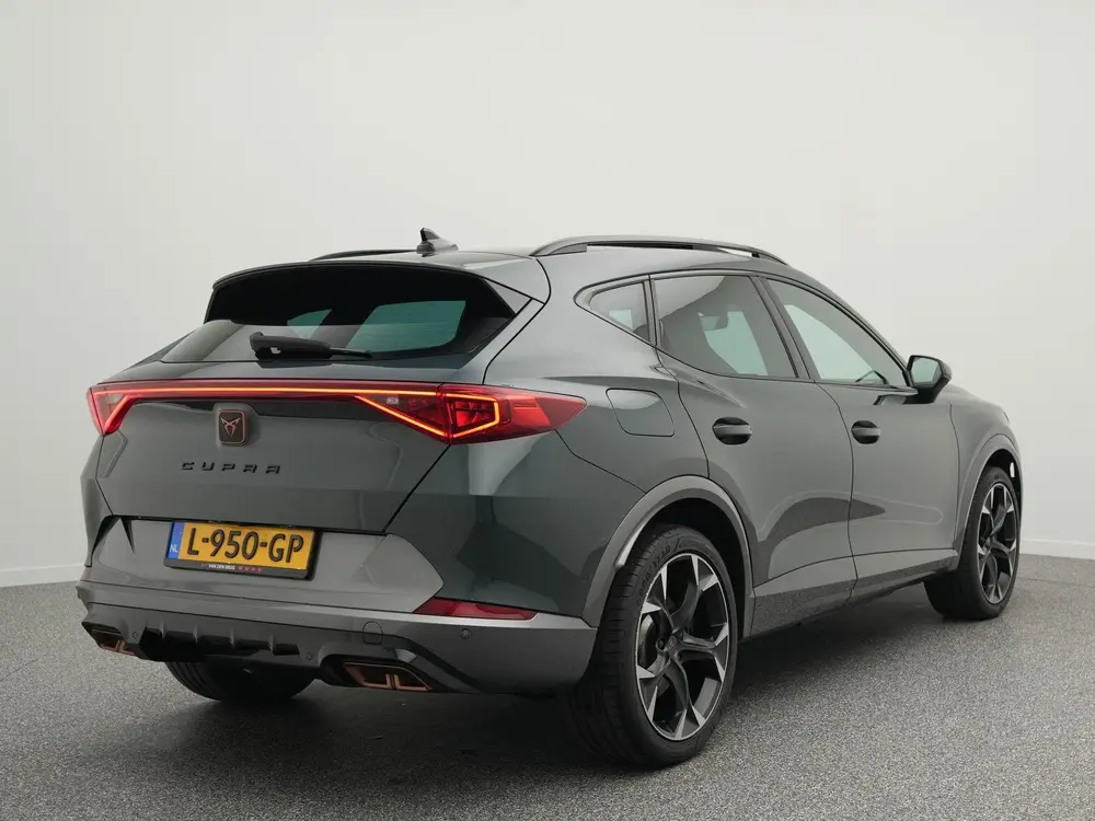 Cupra Formentor 1.4 e-Hybrid 245pk VZ uit 2021, foto 2