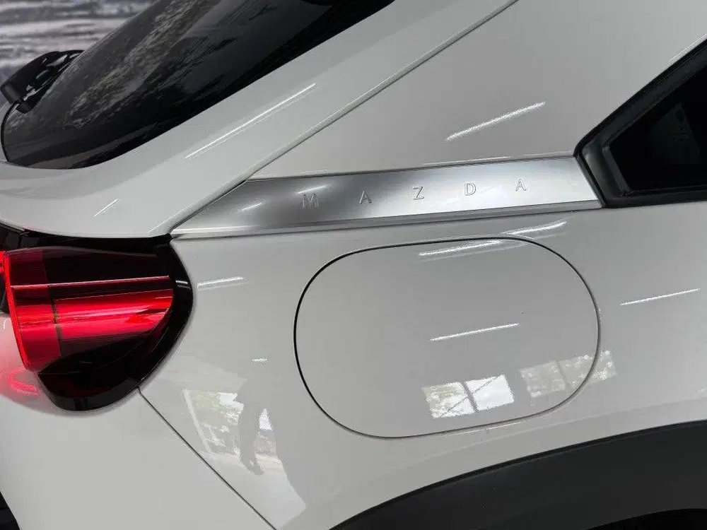 Mazda MX-30 e-SkyActiv EV 145 Advantage 36 kWh uit 2023, foto 16