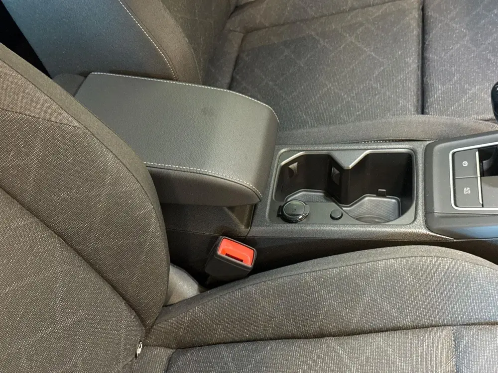 Volkswagen Golf Variant 1.5 TSI LIFE BUSINESS/APPLE CARPLAY+ uit 2023, foto 17