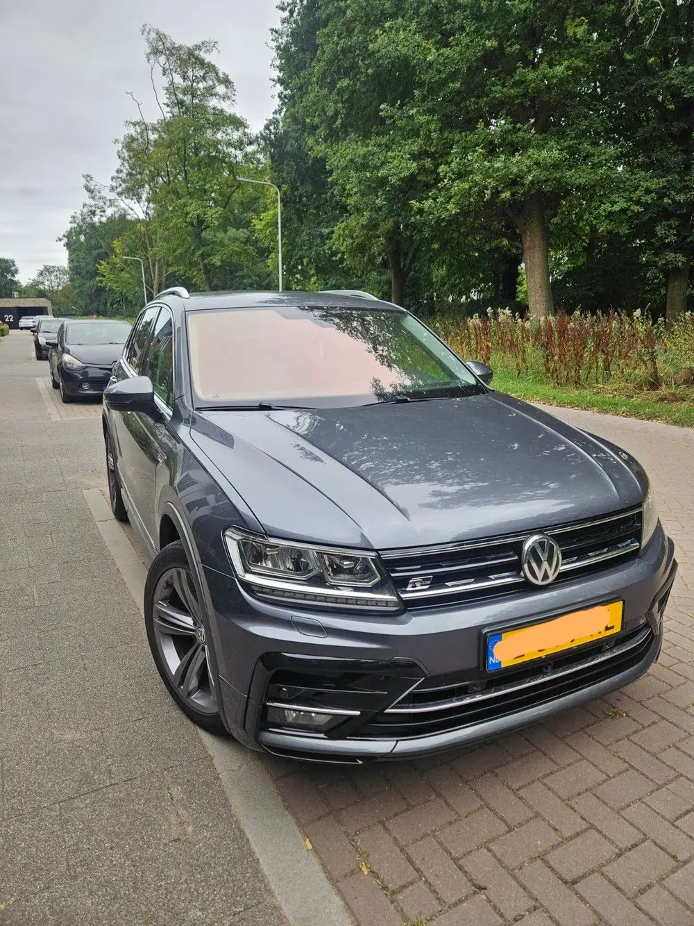 Volkswagen Tiguan R-Line 1.5 TSI Highline Business Automaat uit 2020