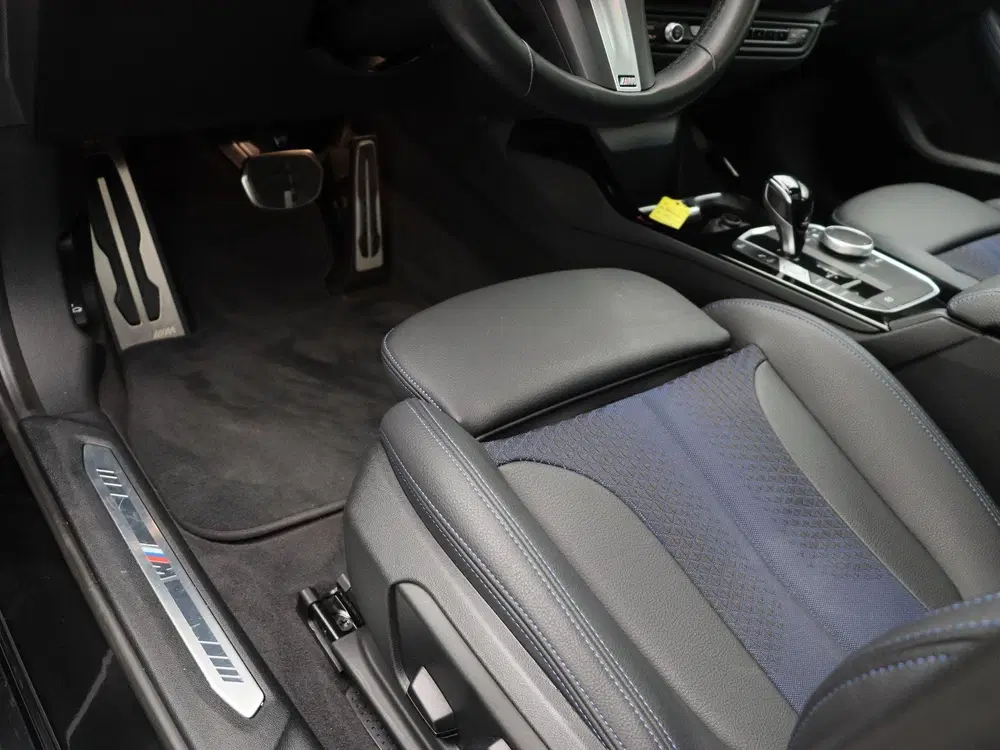 BMW 1-serie 5-deurs 118i M Sportpakket uit 2023, foto 12