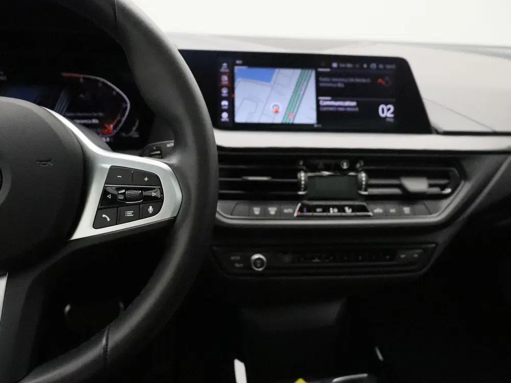BMW 1-serie 5-deurs 118i M Sportpakket uit 2023, foto 16