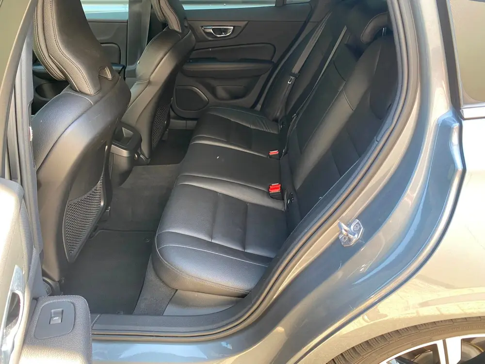 Volvo V60 2.0 D4 Inscription aut uit 2019, foto 5