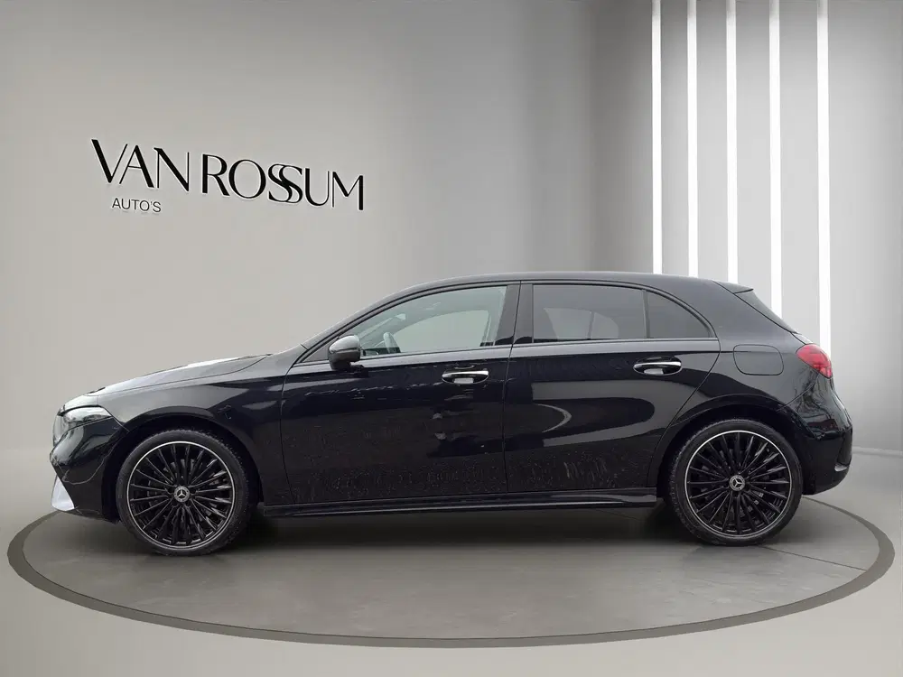 Mercedes-Benz A-Klasse 250 e AMG Line Panoramadak uit 2023, foto 6