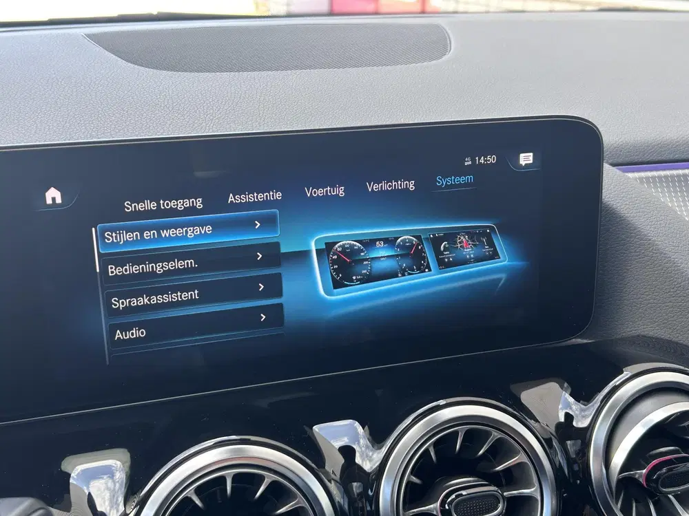 Mercedes-Benz EQA 250 67 kWh uit 2021, foto 17