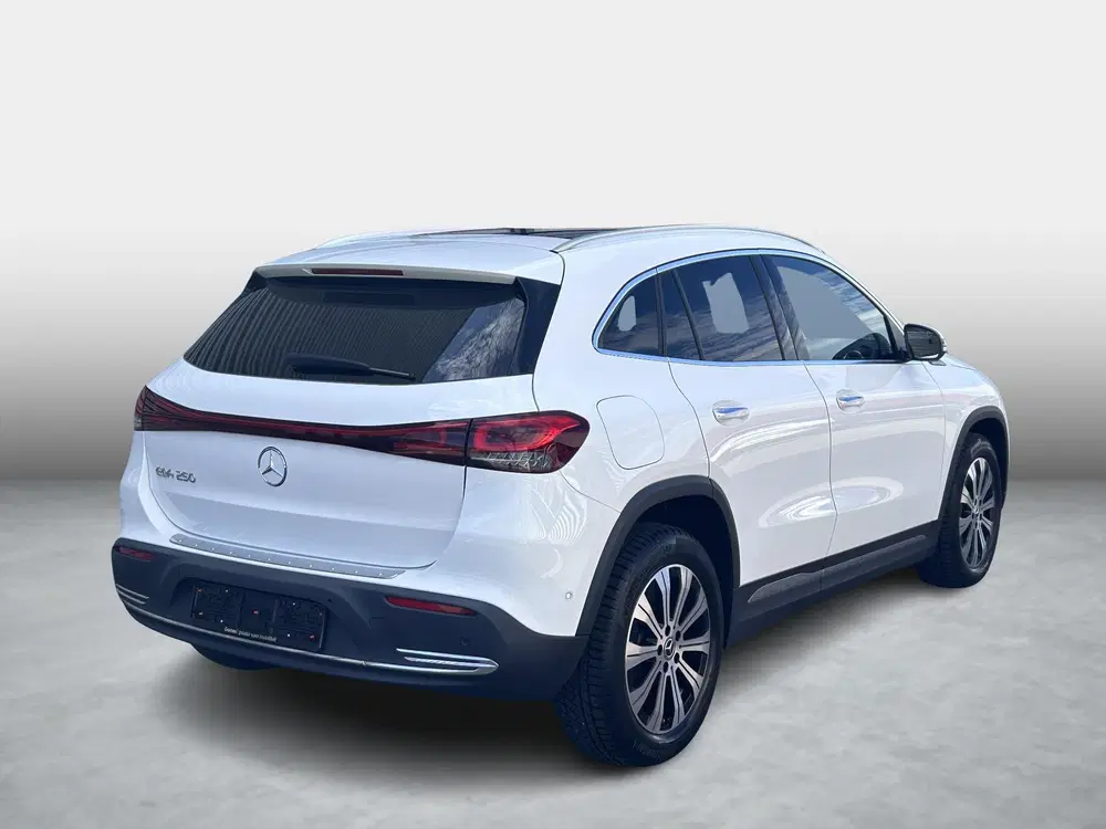 Mercedes-Benz EQA 250 67 kWh uit 2021, foto 2