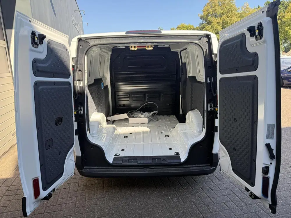 Kia PV5 L2H1 Essential 71.2 kWh NIEUW DIREKT LEVER uit 2026, foto 12