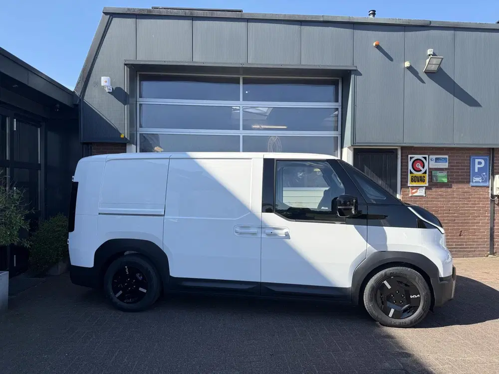 Kia PV5 L2H1 Essential 71.2 kWh NIEUW DIREKT LEVER uit 2026, foto 4