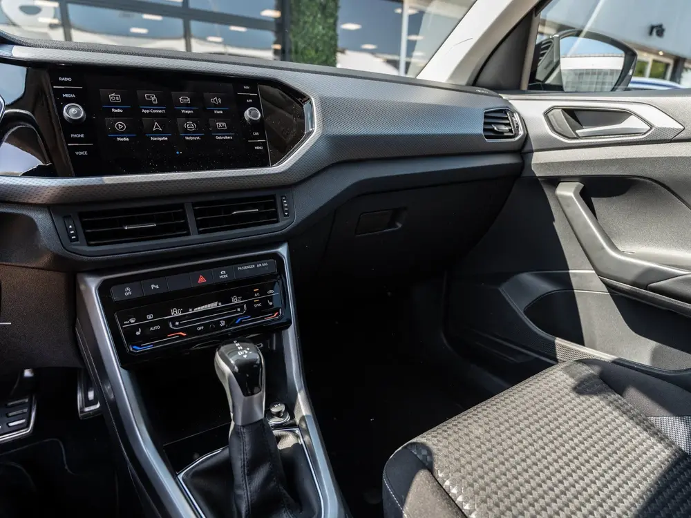 Volkswagen T-Cross 1.5 TSI 150PK DSG Active | Carplay | ACC uit 2023, foto 2