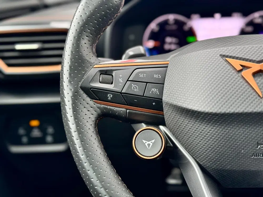 Cupra Formentor 1.4 e-Hybrid VZ Copper Edition Pano uit 2023, foto 17
