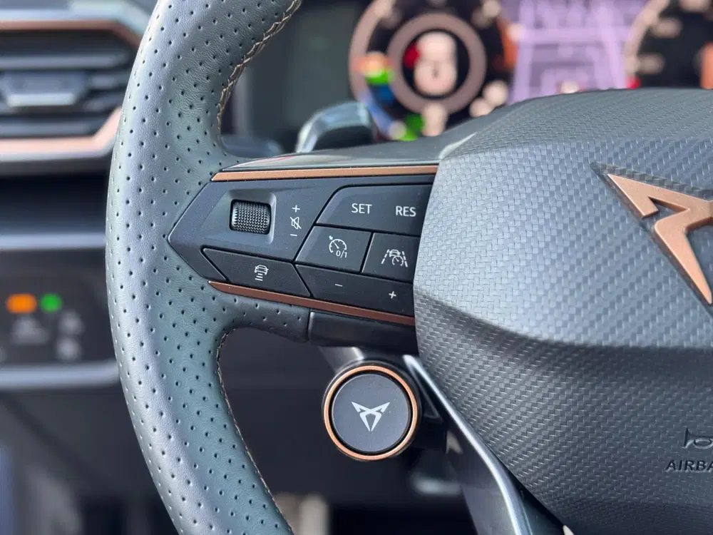 Cupra Formentor 1.4 e-Hybrid VZ Copper Edition Pano uit 2023, foto 15