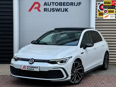 Volkswagen GOLF 2.0 TSI GTI Pano/Camera/Matrix uit 2022