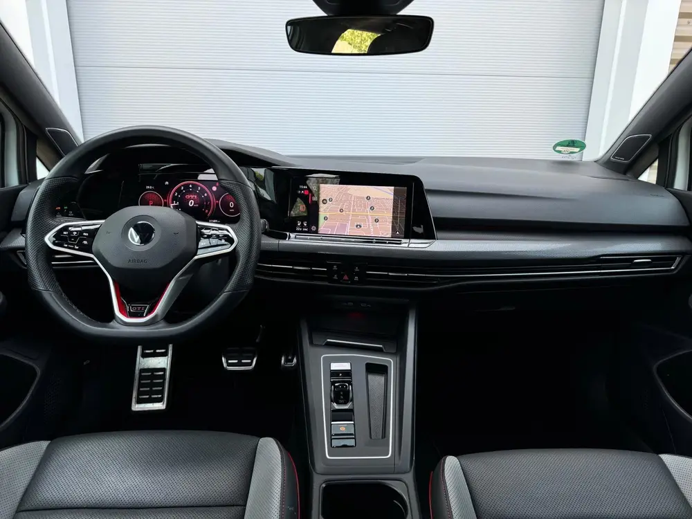 Volkswagen Golf 2.0 TSI GTI Pano/Camera/Matrix uit 2022, foto 10