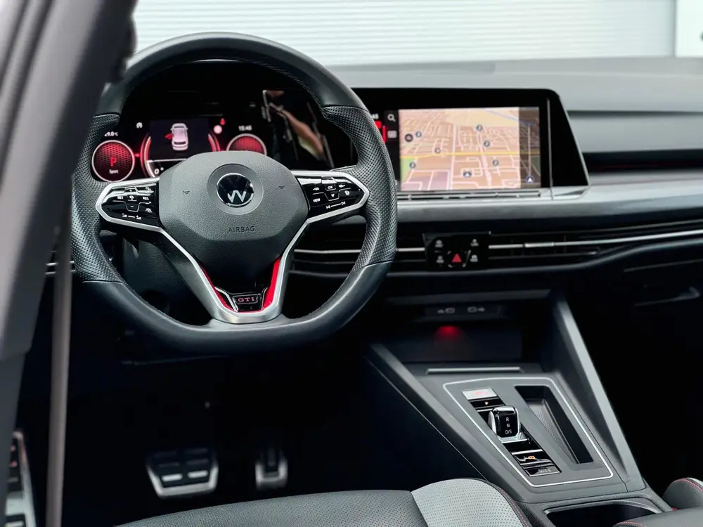 Volkswagen Golf 2.0 TSI GTI Pano/Camera/Matrix uit 2022, foto 13