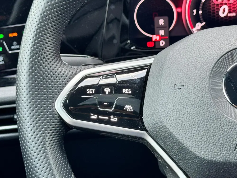 Volkswagen Golf 2.0 TSI GTI Pano/Camera/Matrix uit 2022, foto 15