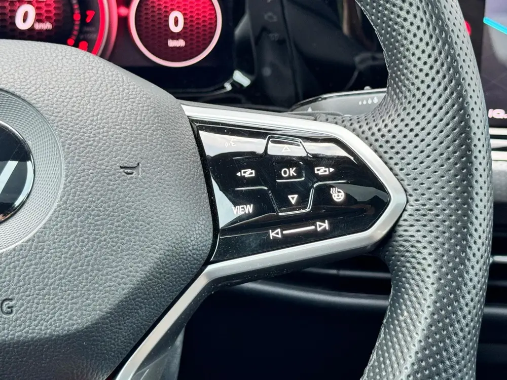 Volkswagen Golf 2.0 TSI GTI Pano/Camera/Matrix uit 2022, foto 16