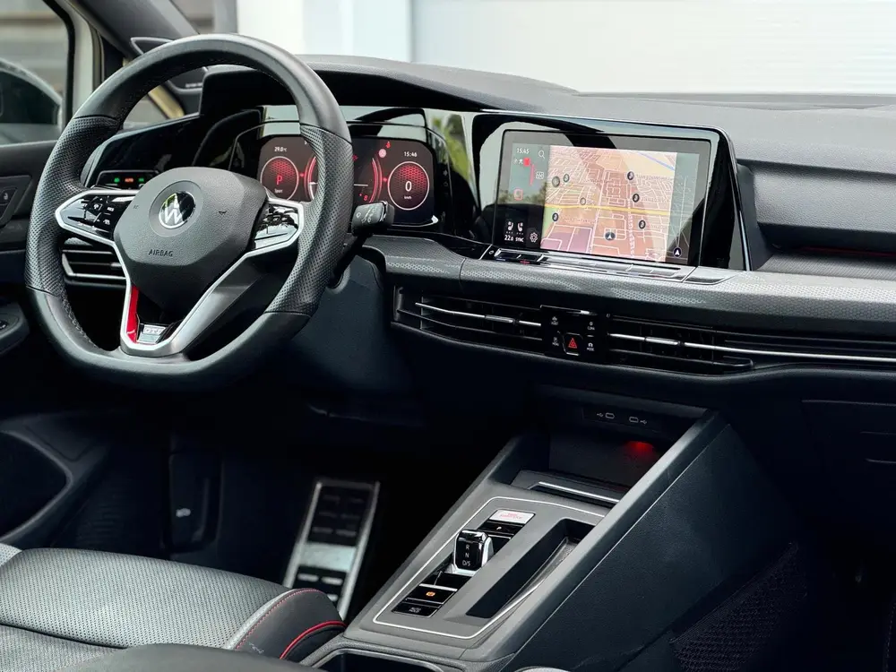 Volkswagen Golf 2.0 TSI GTI Pano/Camera/Matrix uit 2022, foto 17