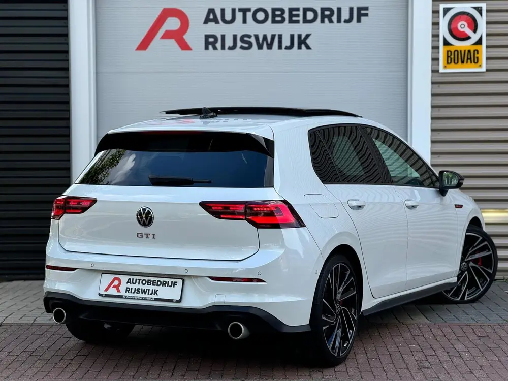 Volkswagen Golf 2.0 TSI GTI Pano/Camera/Matrix uit 2022, foto 4