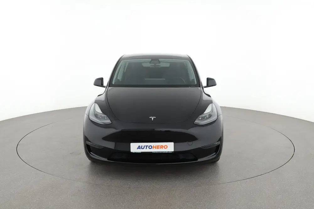 Tesla Model Y Performance AWD 75 kWh uit 2022, foto 9