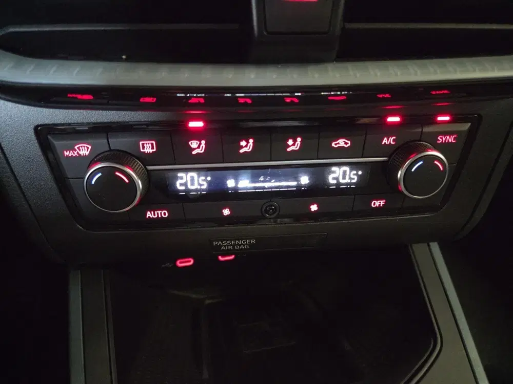 SEAT Arona Xperience Business Connect uit 2025, foto 16
