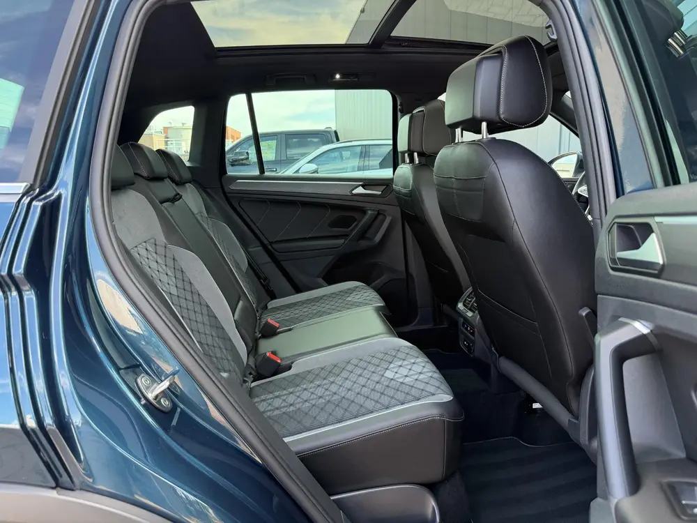 Volkswagen Tiguan 1.4 TSI eHybrid R-Line PANO | 360 CAMERA | uit 2022, foto 16