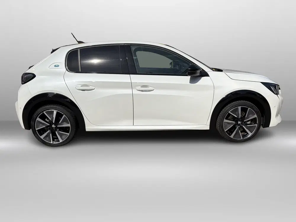 Peugeot 208 EV GT 50 kWh Panorama uit 2021, foto 12