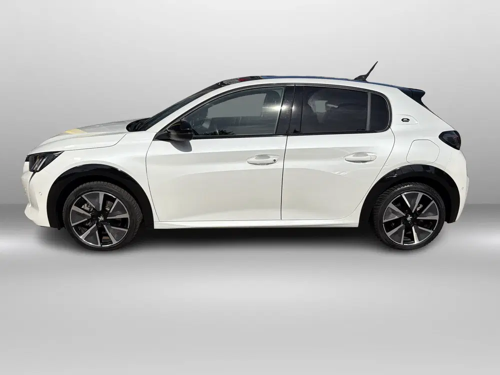 Peugeot 208 EV GT 50 kWh Panorama uit 2021, foto 4