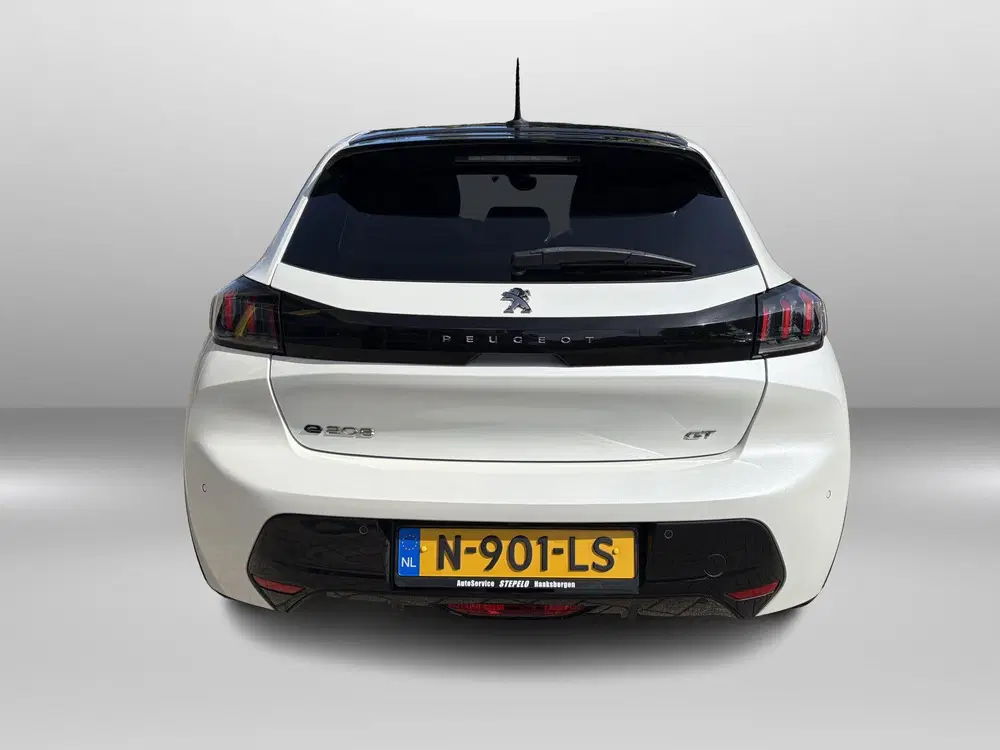 Peugeot 208 EV GT 50 kWh Panorama uit 2021, foto 8