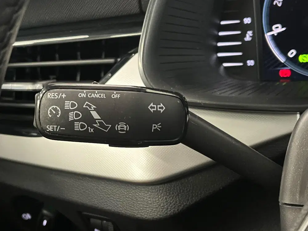 Skoda Kamiq 1.0 TSI DSG Clever Panoramadak Trekhaak Na uit 2022, foto 15