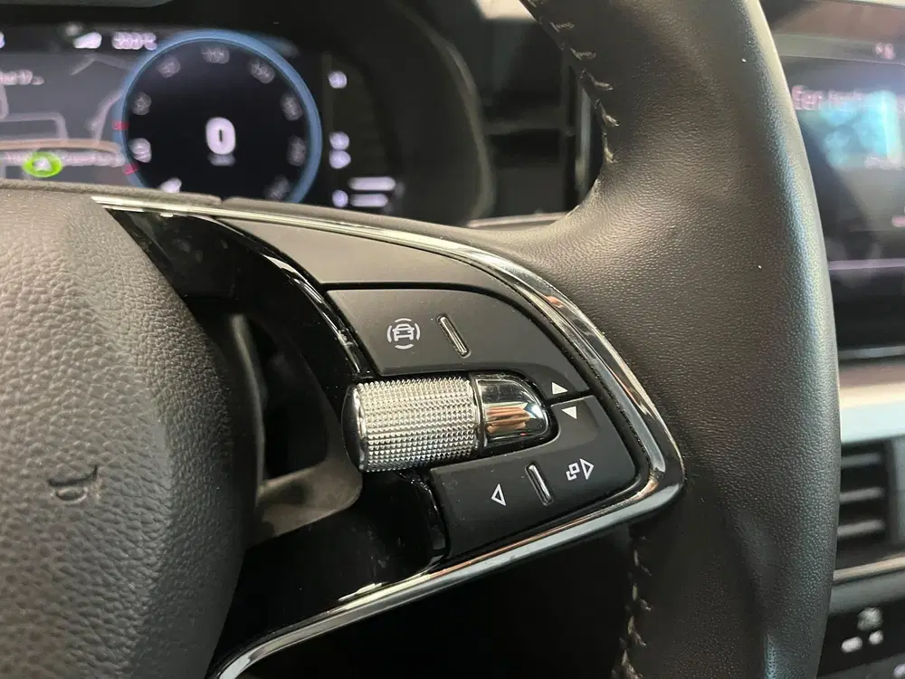 Skoda Kamiq 1.0 TSI DSG Clever Panoramadak Trekhaak Na uit 2022, foto 18
