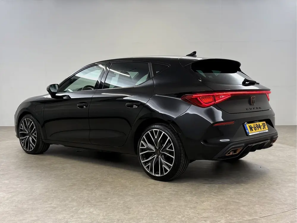 Cupra Leon 1.4 TSI e-Hybrid VZ Adrenaline | Sfeer | Virtual uit 2021, foto 3