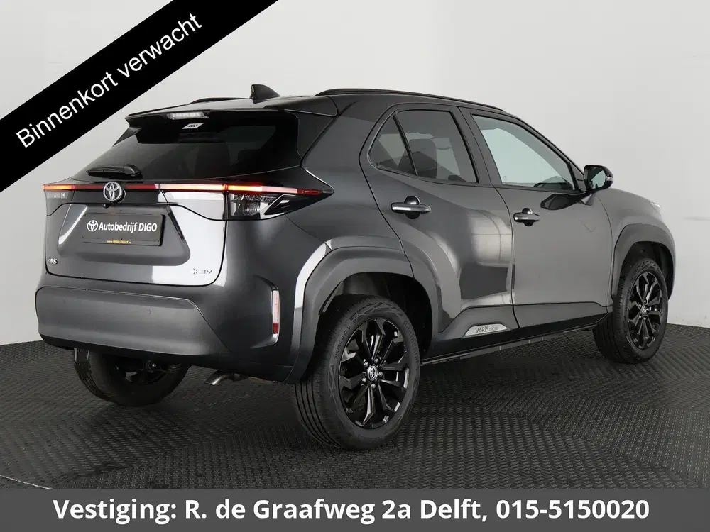 Toyota Yaris Cross 1.5 Hybrid 115 Dynamic Luxury Bi-Tone uit 2025, foto 3