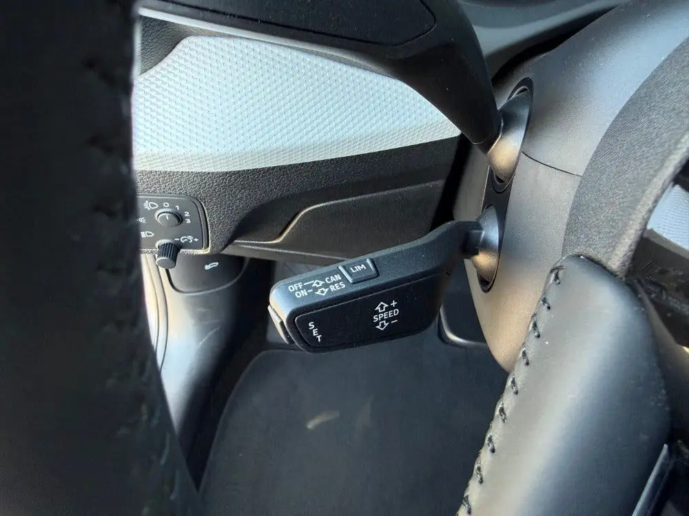 Audi Q2 35 TFSI CoD Design uit 2019, foto 19