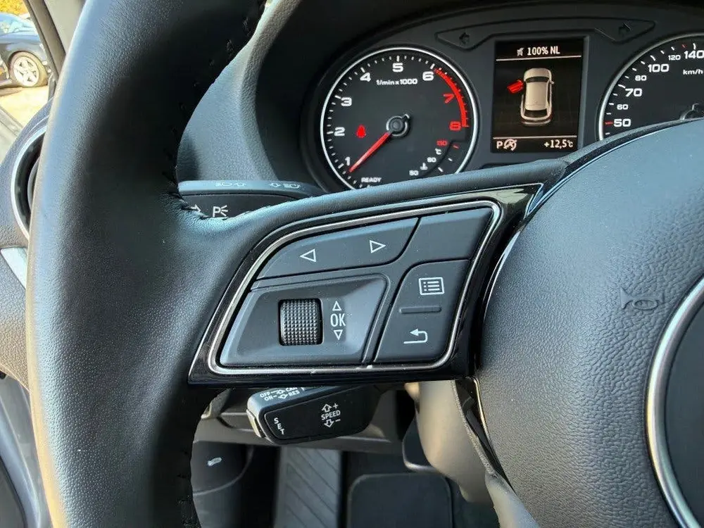 Audi Q2 35 TFSI CoD Design uit 2019, foto 20