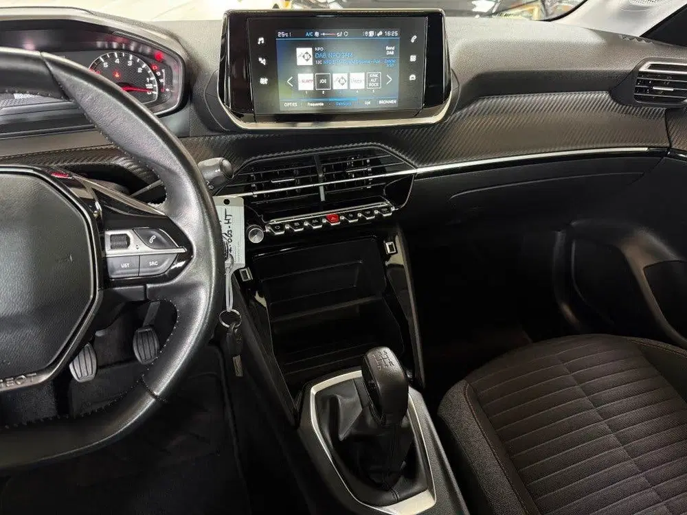 Peugeot 208 1.2 PureTech Active Pack uit 2020, foto 7