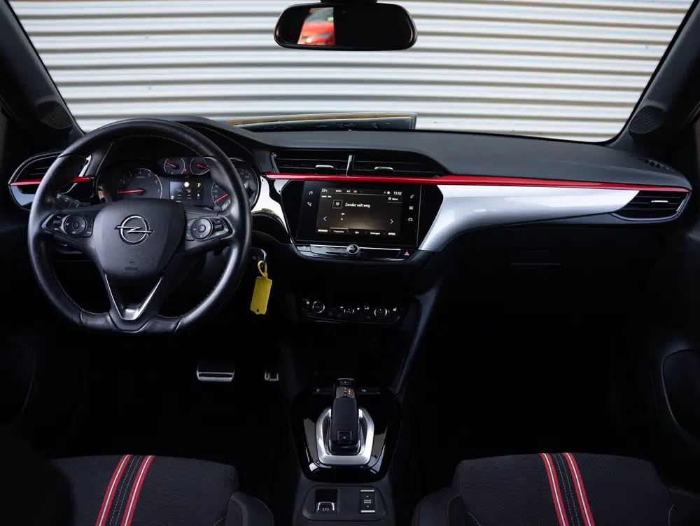 Opel Corsa 1.2 GS Line Camera Navi Blindspot CarPlay uit 2020, foto 15