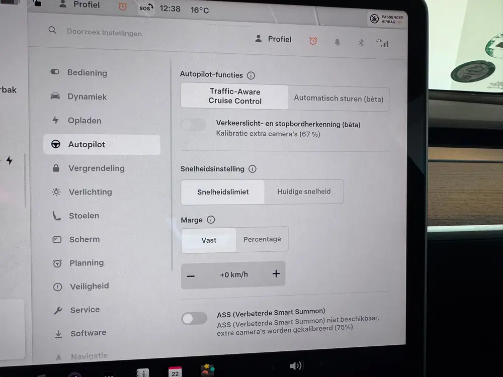 Tesla Model Y Long Range AWD 75 kWh uit 2023, foto 13
