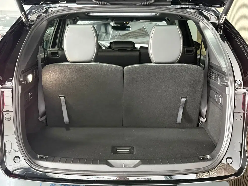 Mazda CX-80 2.5 e-SkyActiv PHEV Takumi Plus 7 Pers 327 uit 2026, foto 20