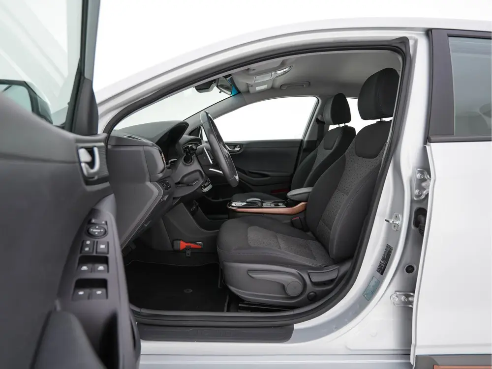 Hyundai IONIQ Comfort EV {SoH-94%} (INCL-BTW) Aut. *ADAP uit 2019, foto 8