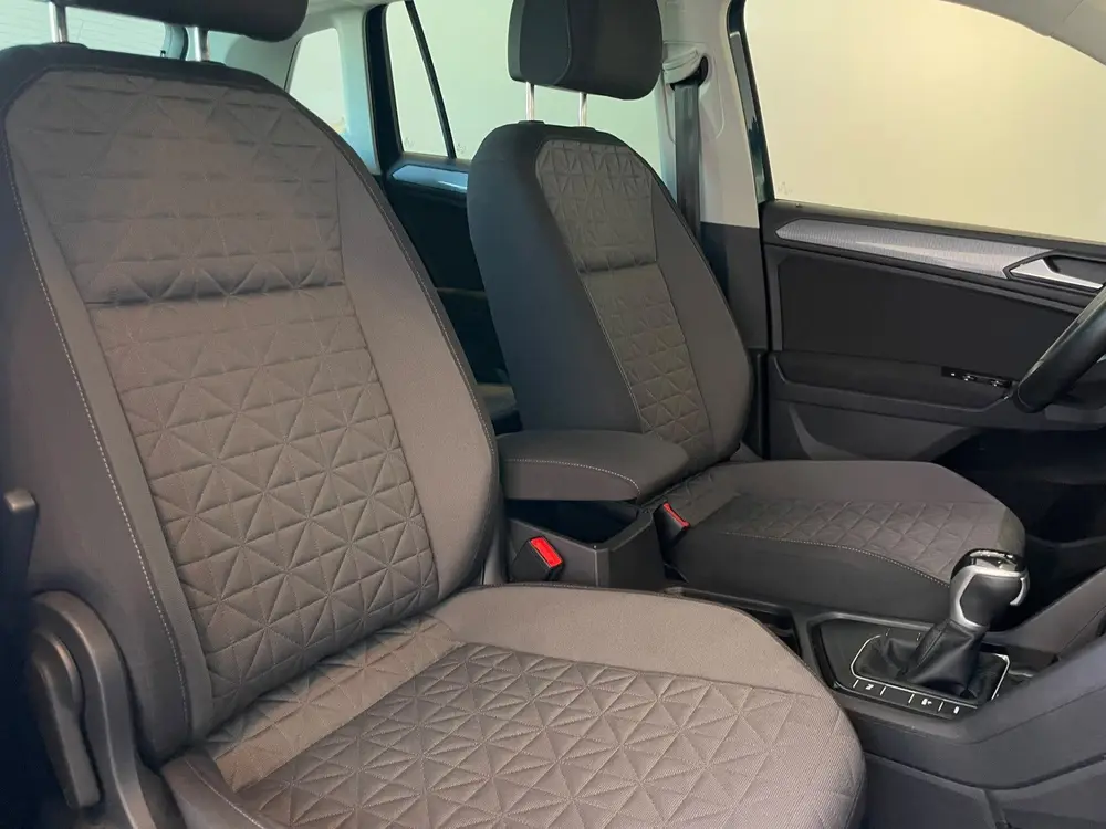 Volkswagen Tiguan 1.5 eHybrid Life Edition uit 2022, foto 20