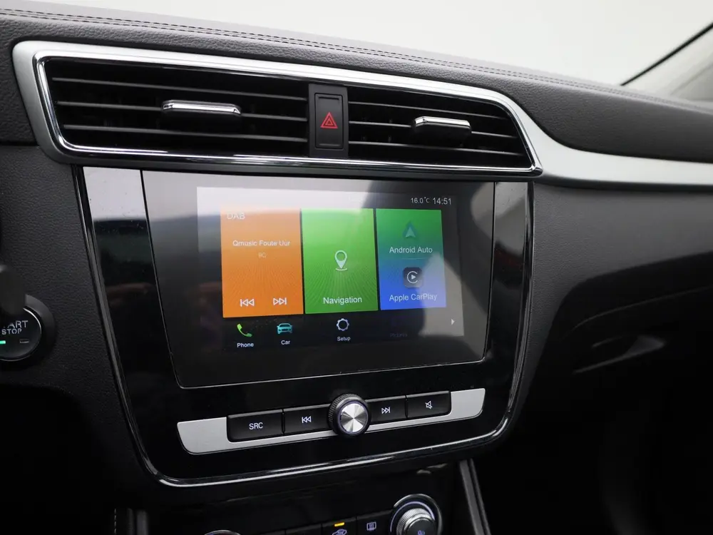MG ZS EV Luxury 45 kWh | Leder | Navi | Panoramadak | Carpla uit 2020, foto 14
