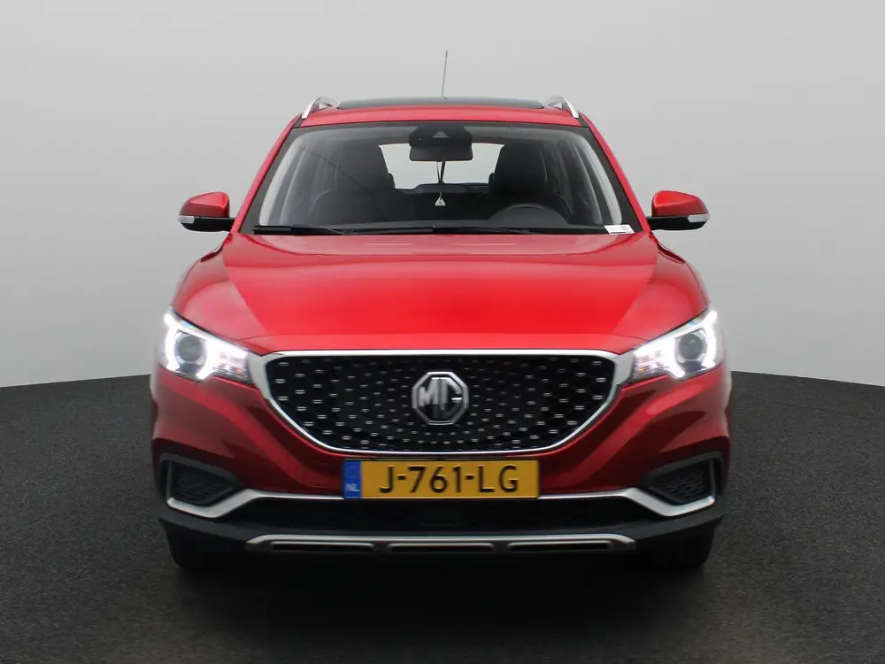 MG ZS EV Luxury 45 kWh | Leder | Navi | Panoramadak | Carpla uit 2020, foto 3